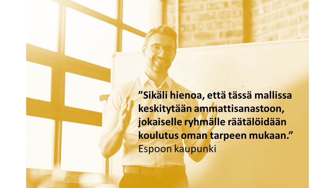 Kuvituskuva: mies istuu pöydän reunalla
