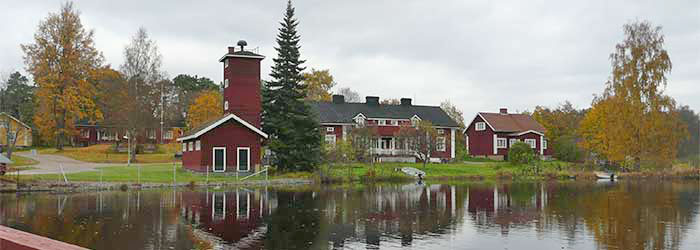 Byggnader på Normarks bruk: brandstation, Seppälä och Rantala. Bild: Kirsti Virkki.