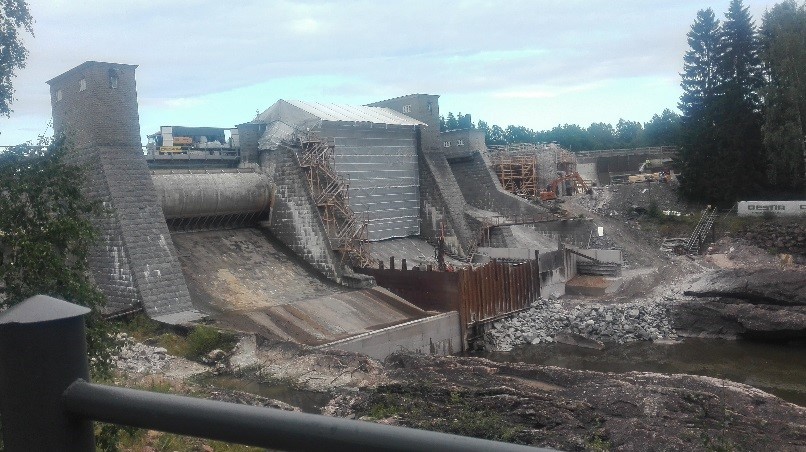 Kuvituskuva: Imatrankosken padon kunnostustyöt elokuussa 2017. Kuva: Milla Torkkel.