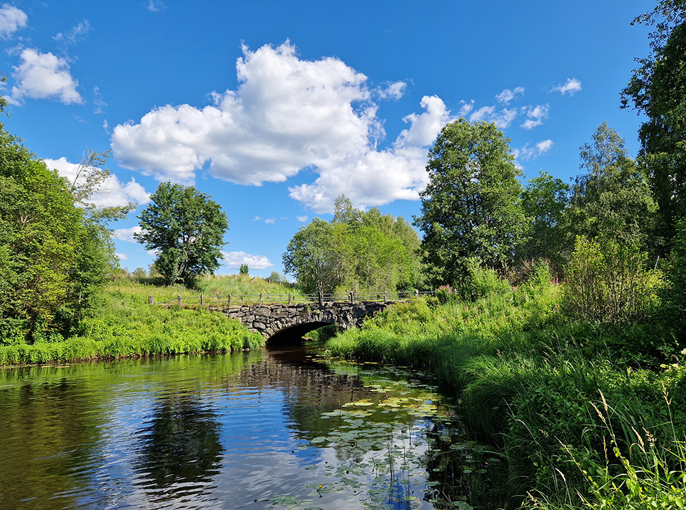 Vanha kivinen silta
