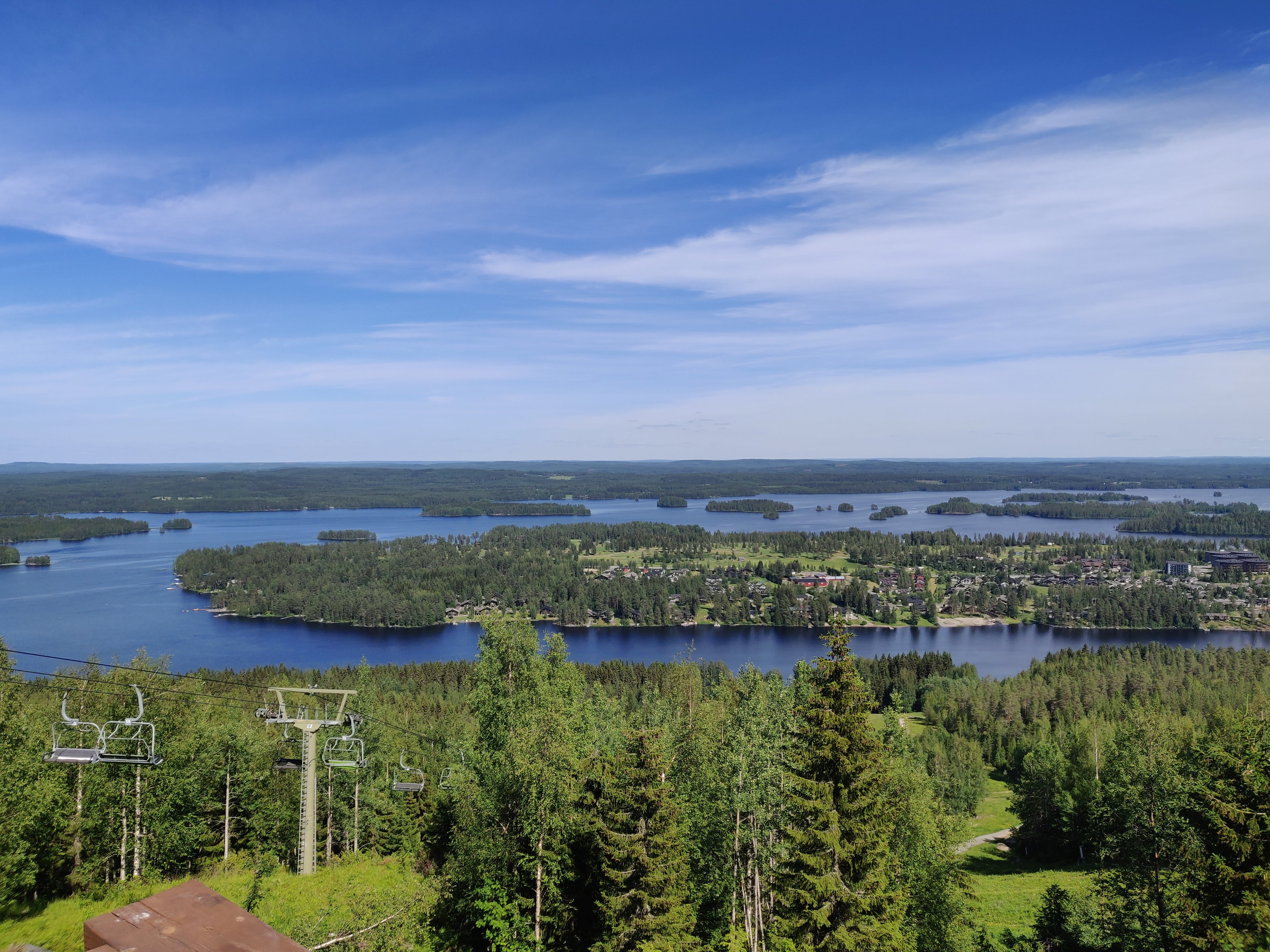 Järvimaisema.